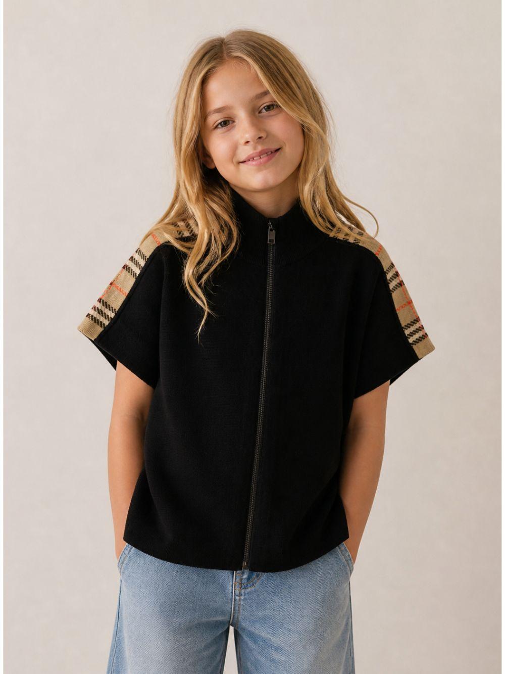 Mantella in lana per bambini Burberry Kids nera con finiture a quadri 8129887 C1462 BURBERRY KIDS 
