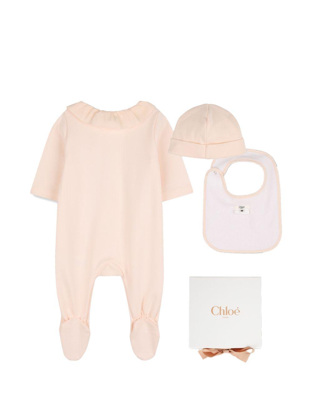 Set tutina, bavaglino e cappellino per neonata Chloé Kids rosa con volant C20926 440 CHLOE' KIDS 