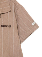 Camicia per bambino Donsje marrone con logo ricamato sul davanti 4112200 S0027 DONSJE KIDS 