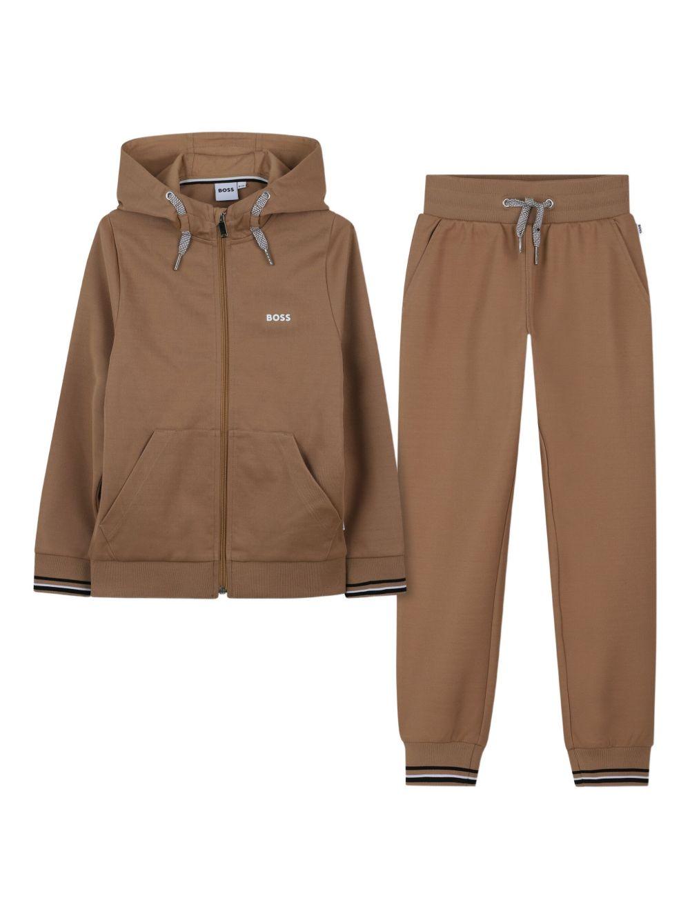 Tuta sportiva per bambino BOSS Kidswear marrone con cappuccio e zip J52399 269 BOSS KIDS 