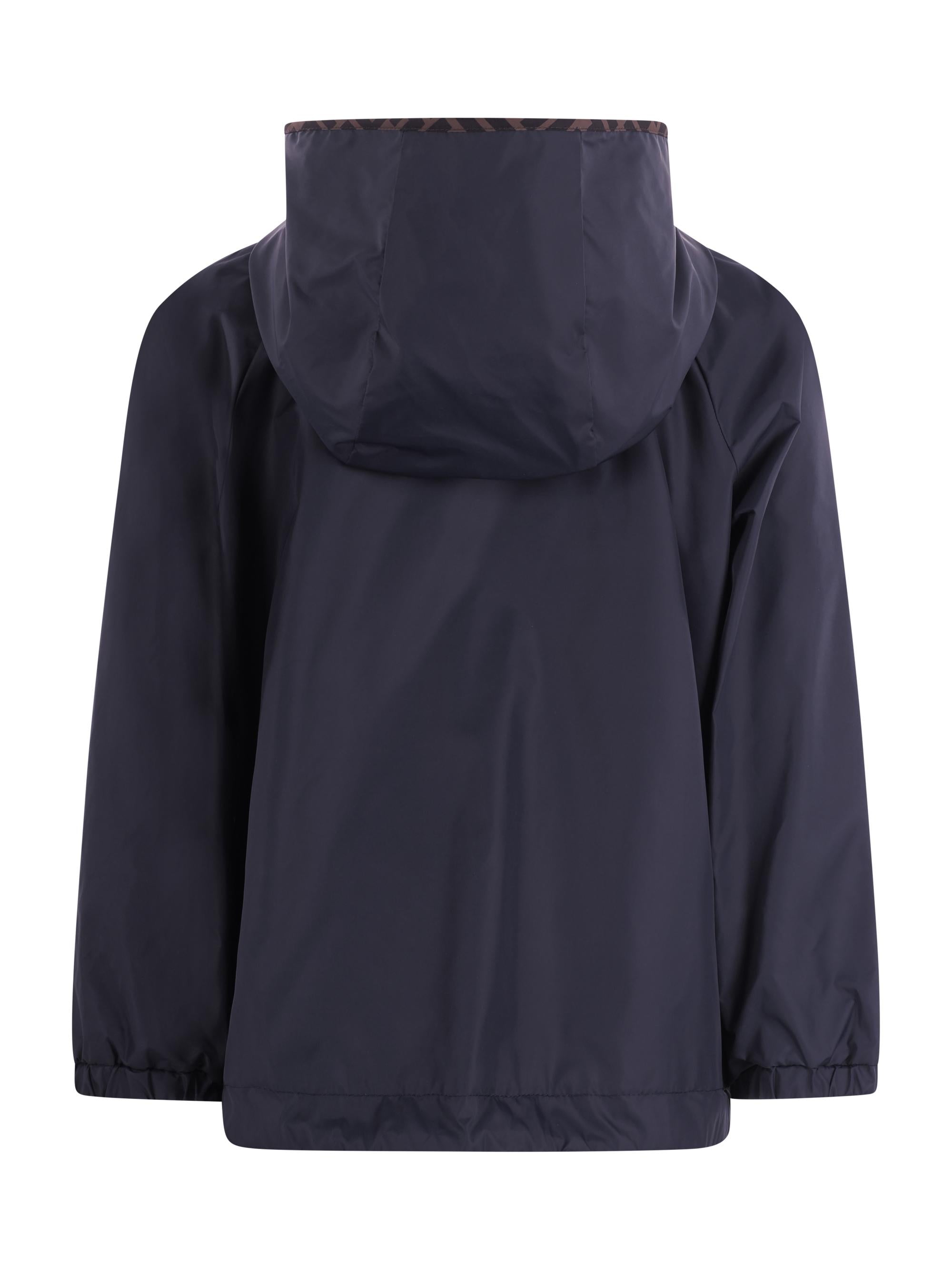 Giubbino per bambino Fendi Kids blu con toppa con logo sul davanti JUA274 AS56 F0QG0 FENDI KIDS 
