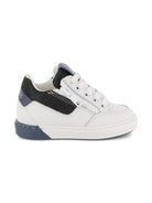 Sneakers per bambino BOSS Kids bianche con design a inserti J52580 10P BOSS KIDS 