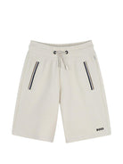 Shorts per bambino Boss Kids beige con dettagli a righe J52932 21C BOSS KIDS 