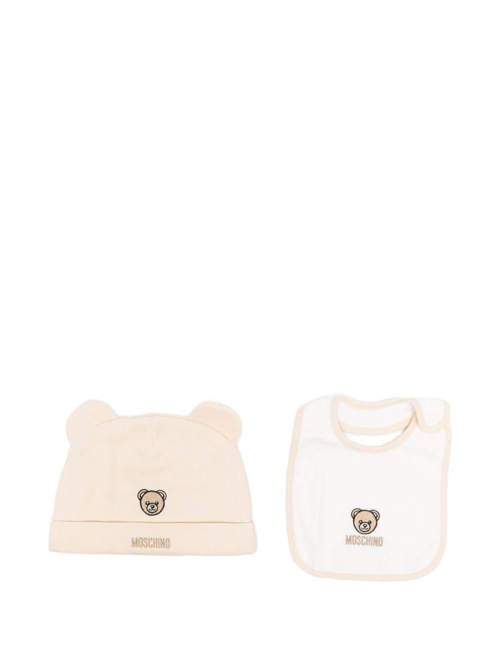 Set bavaglino con cappello per neonati Moschino Kids beige con ricamo di orsacchiotto MUY08OLCA60 20404 MOSCHINO KIDS 