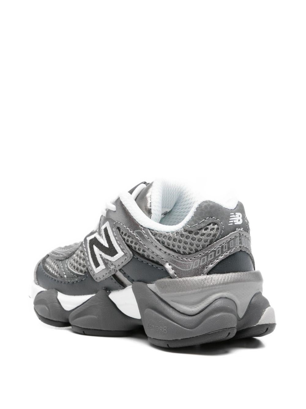 Sneakers per bambini New Balance Kids 9060 grigie con pannelli in rete I9060 2W5 NEW BALANCE KIDS 