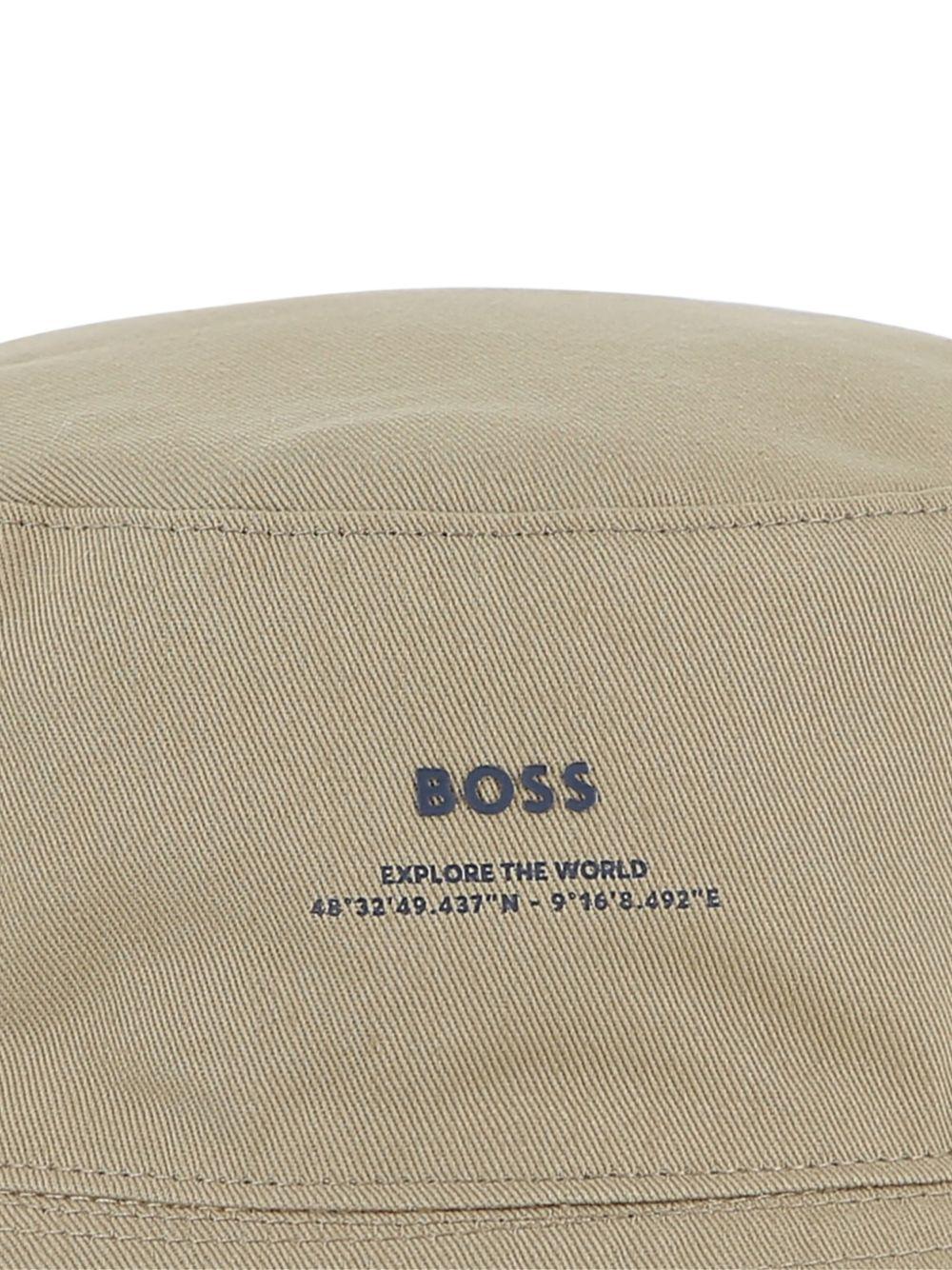 Cappello bucket per bambino Boss Kids beige con logo J53124 249 BOSS KIDS 