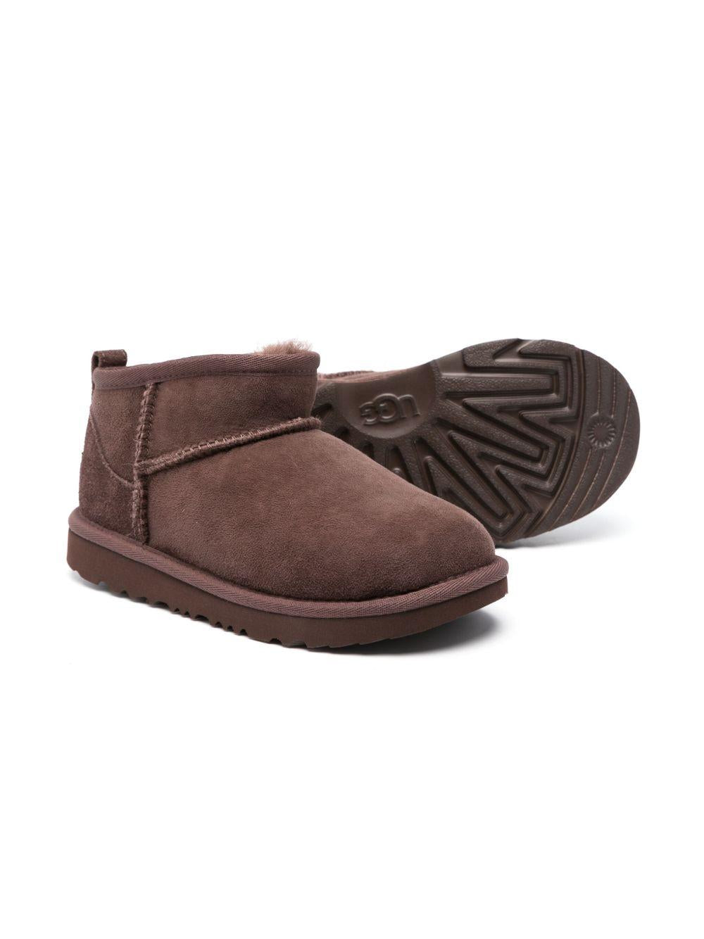 Stivali Classic Ultra Mini per bambina Ugg Kids marrone con design slip-on 1130750K BCDR UGG KIDS 