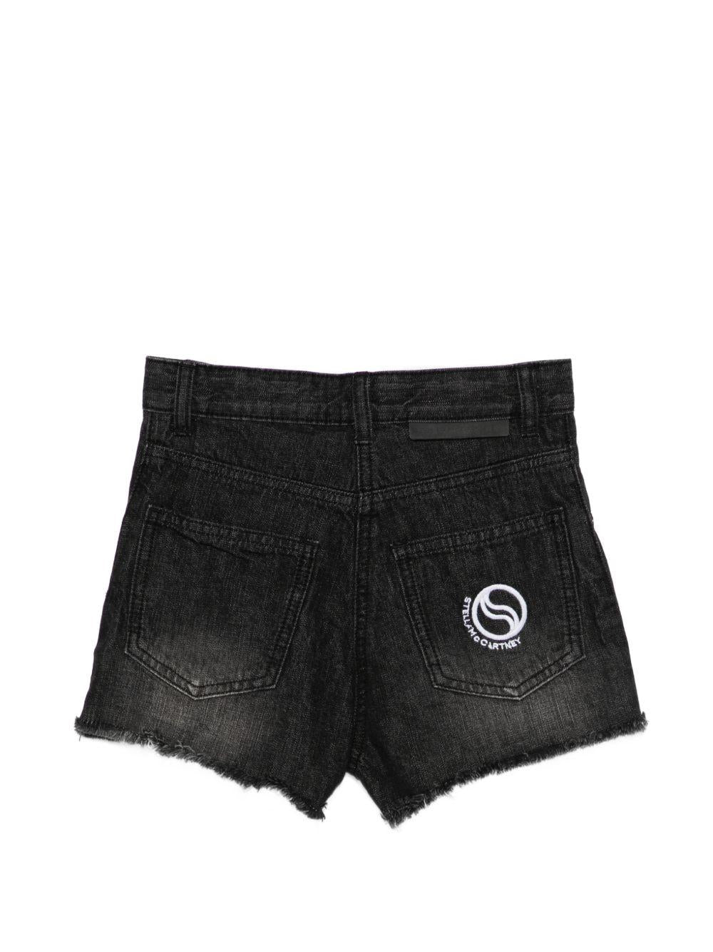 Shorts per bambina Stella McCartney Kids nero con bordi sfrangiati TY6D69 Z3543 930 STELLA McCARTNEY KIDS 