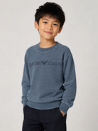 Maglione per bambino Emporio Armani Kids blu con motivo a righe orizzontali EB001581 AF27312 MB004 EMPORIO ARMANI KIDS 
