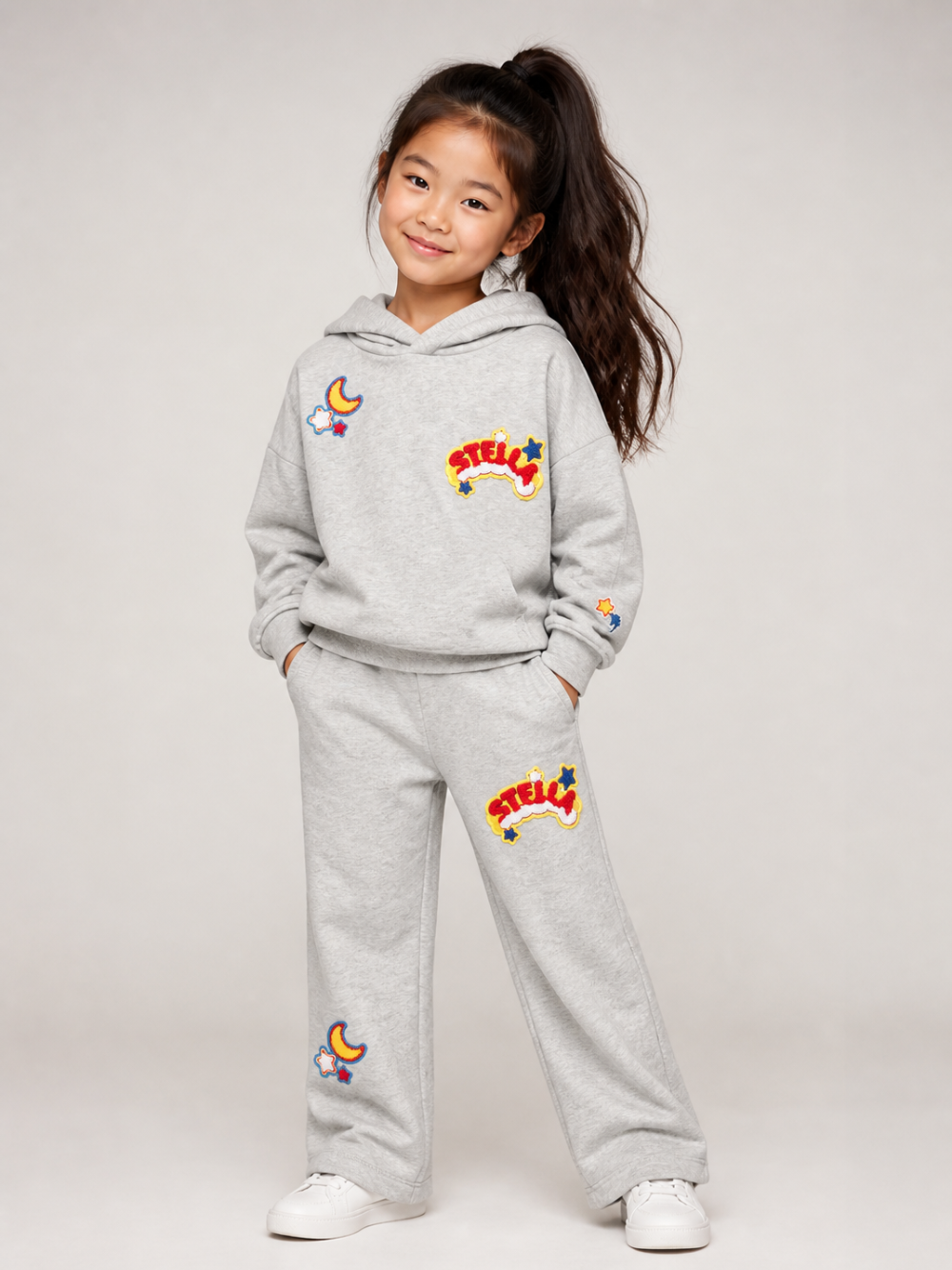 Pantaloni sportivi per bambini Stella McCartney Kids grigi con applicazioni TZ6E60 Z3059 807 STELLA McCARTNEY KIDS 