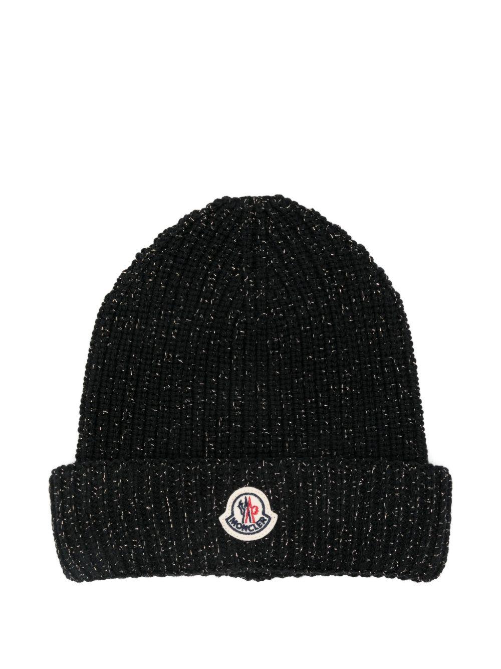 Berretto per bambina Moncler Enfant nero con applicazione con logo K29543B00021M8258 999 MONCLER ENFANT 