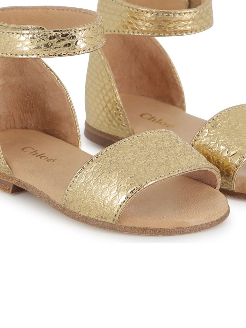 Sandali metallizzati per bambina Chloé Kids color oro con chiusura a strappo alla caviglia C20519 Z99 CHLOE' KIDS 