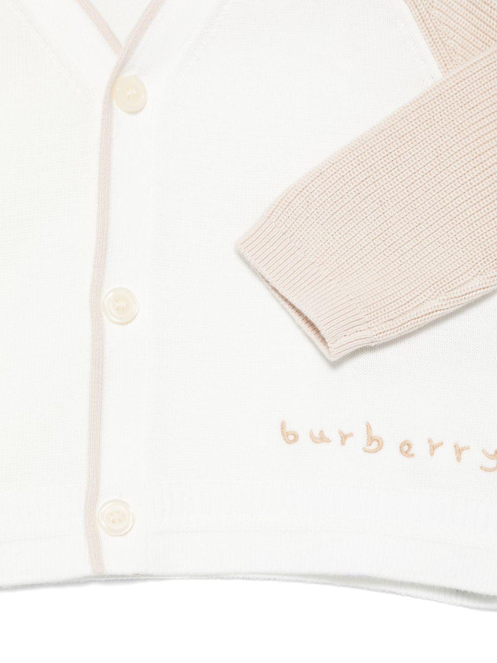 Cardigan per neonato Burberry Kids Ginny Moss bianco con maniche lunghe a contrasto 8100094 A1452 BURBERRY KIDS 