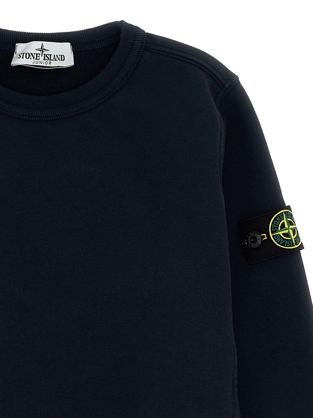 Felpa per bambino Stone Island Kids blu con applicazione sulla manica L2S166100001S0A20 V0020 STONE ISLAND KIDS 