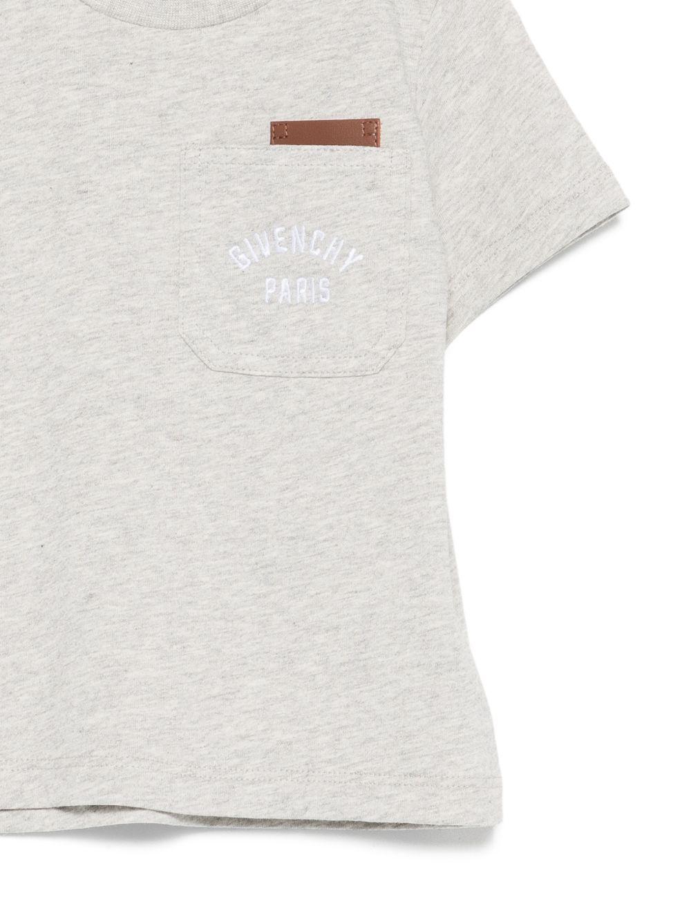 T-shirt per neonato Givenchy Kids grigia con logo ricamato sul davanti H31200 A01 GIVENCHY KIDS 