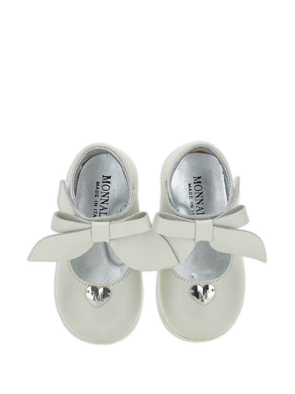 Ballerine per bambina Monnalisa Kids bianche con applicazione fiocco 83H000 8777 0001 MONNALISA KIDS 