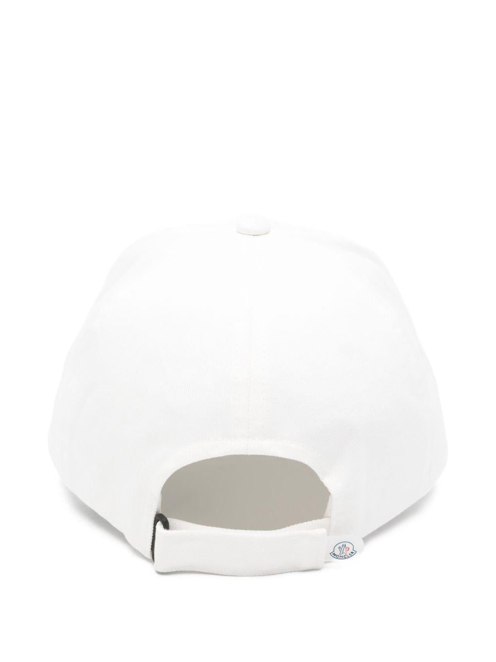 Cappello per bambino Moncler Enfant bianco con logo L19543B000010U082 037 MONCLER KIDS 