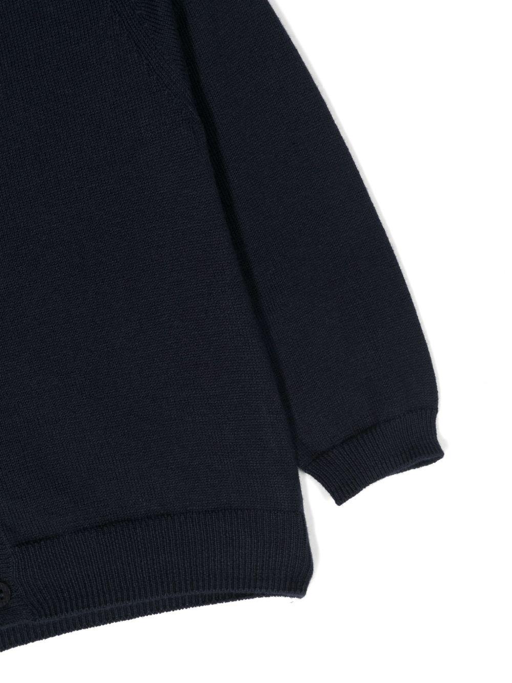Cardigan per neonato Il Gufo blu con bottoni e bordo a contrasto P25GF427EM109 4910 IL GUFO 