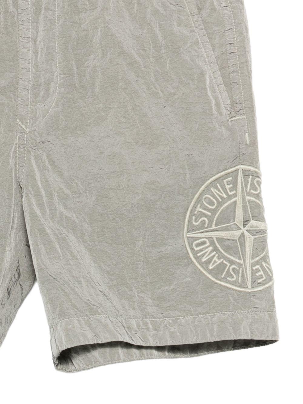 Costume da bagno per bambino Stone Island Junior grigio con toppa con logo L1S16B100001S0043 V0061 STONE ISLAND JUNIOR 