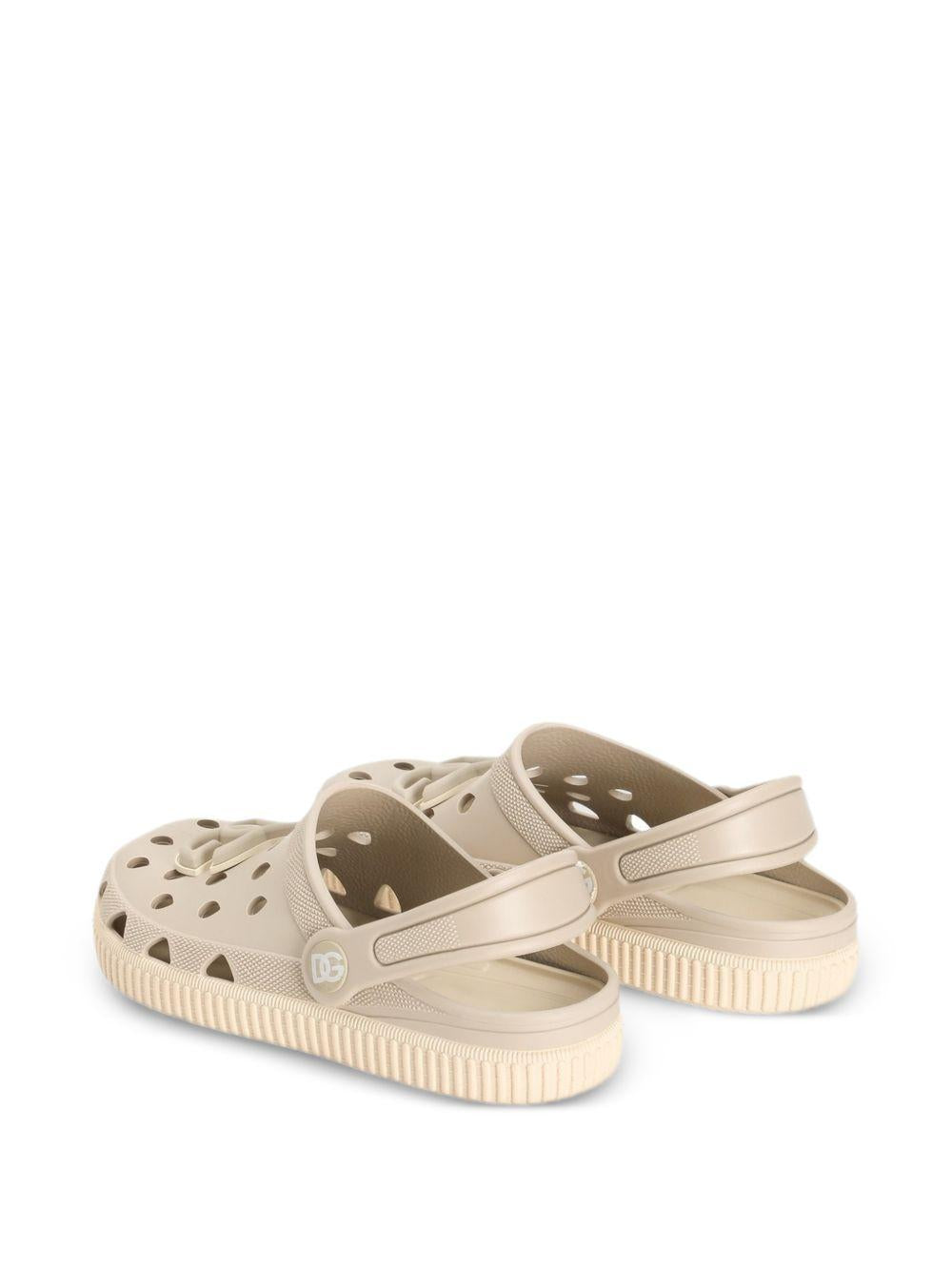 Sandali per bambini Dolce & Gabbana Kids beige con applicazione logo sul davanti DN0213 AT079 8X075 DOLCE & GABBANA KIDS 