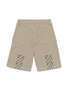 Bermuda con logo per bambino Off-White Kids verde con due tasche posteriori OBCB00BS25FAB001 6310 OFF WHITE KIDS 
