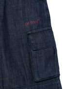 Jeans per bambino Off-White Kids denim cargo con patta nascosta OBYB002S25DEN001 4926 OFF WHITE KIDS 