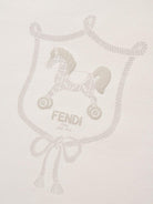 Sacco nanna per neonati Fendi Kids beige con logo sul davanti BUJ327 8RA F1JAT FENDI KIDS 