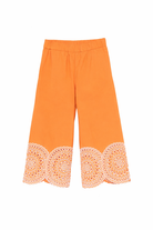 Pantaloni per bambina Stella McCartney Kids arancioni con orlo smerlato TY6E30 Z3459 465 STELLA McCARTNEY KIDS 