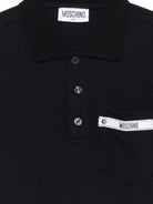T-shirt per bambino Moschino Kids nera con colletto stile polo HUM05LLFA08 60100 MOSCHINO KIDS 