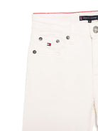 Jeans affusolati per bambino Tommy Hilfiger Junior bianco con design cinque tasche - Rubino Kids