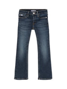 Jeans svasati per bambina Calvin Klein Kids in denim con design a cinque tasche - Rubino Kids