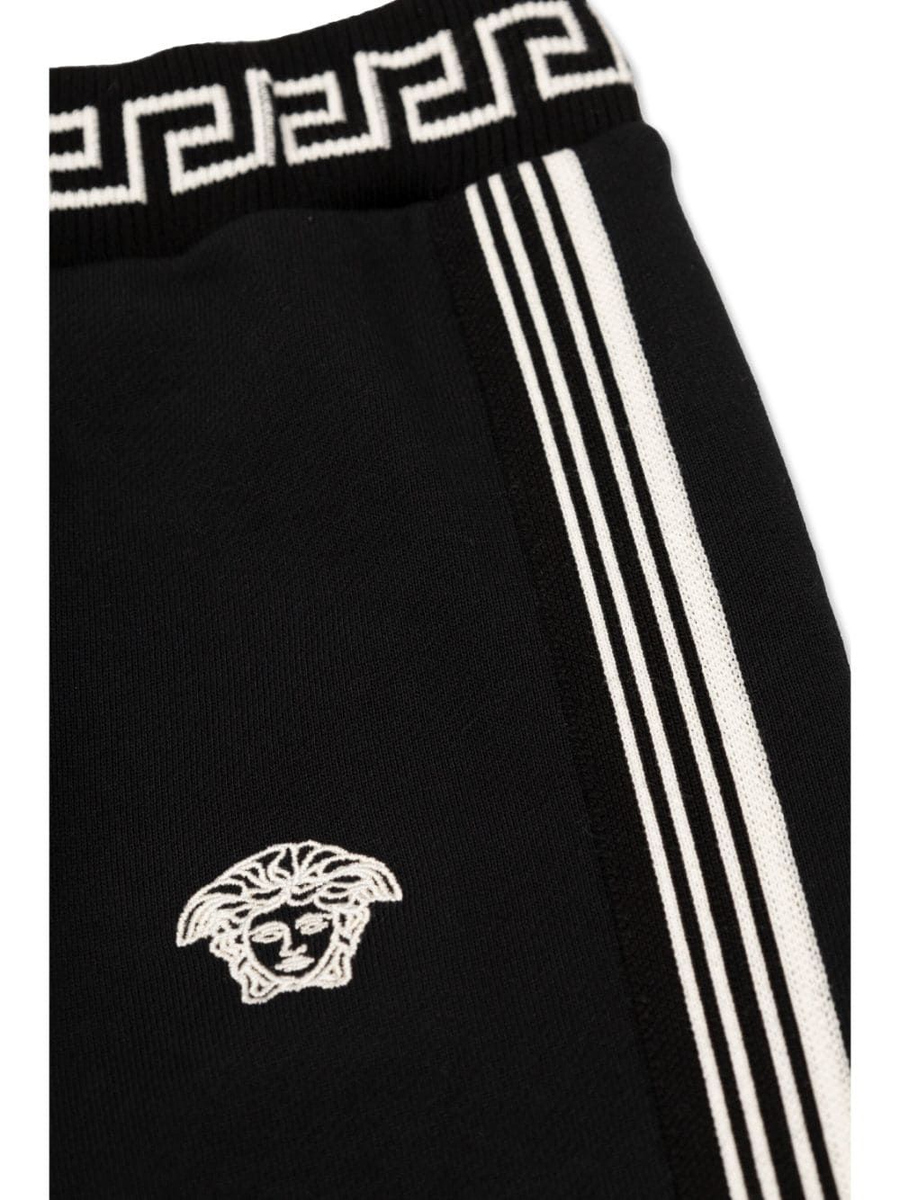 Pantaloni sportivi con ricamo per bambino Versace Kids neri con orli a coste - Rubino Kids