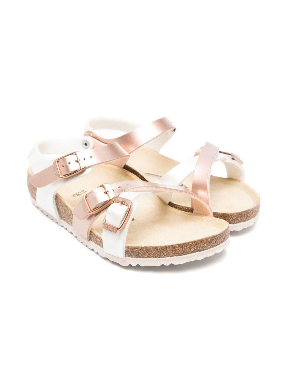 Sandali per bambina Birkenstock Kids bianco con cinturini incrociati - Rubino Kids