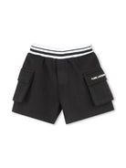 Set con shorts Ikonik Karl per neonato Karl Lagerfeld Kids bianco con due tasche laterale - Rubino Kids