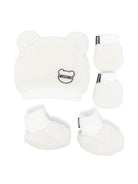 Set per neonati Moschino Kids bianco con cappello, muffole e scarpine - Rubino Kids