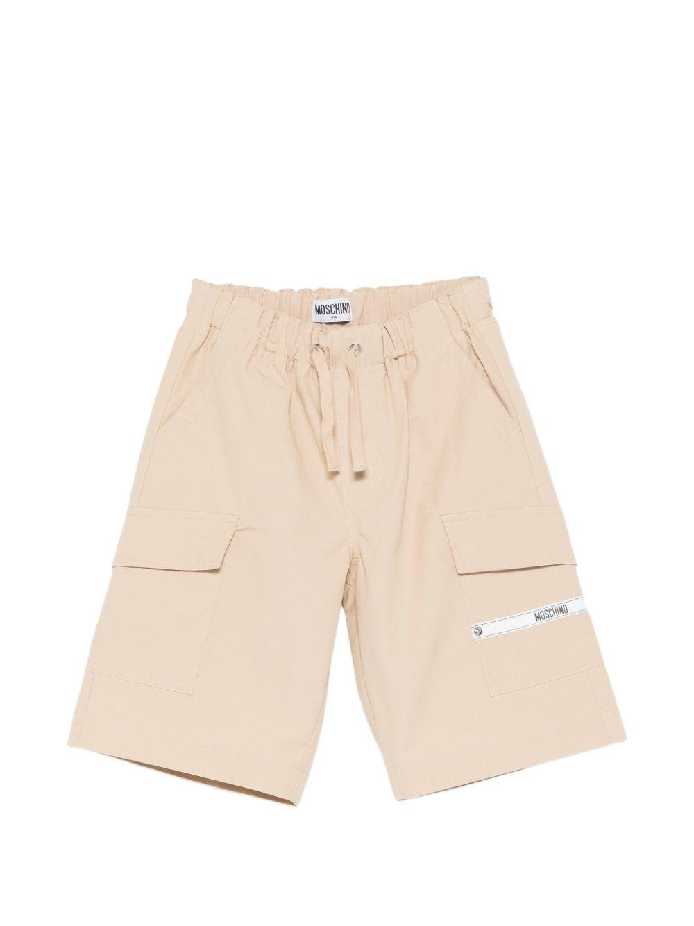 Shorts cargo per bambino Moschino Kids beige con dettaglio logo - Rubino Kids