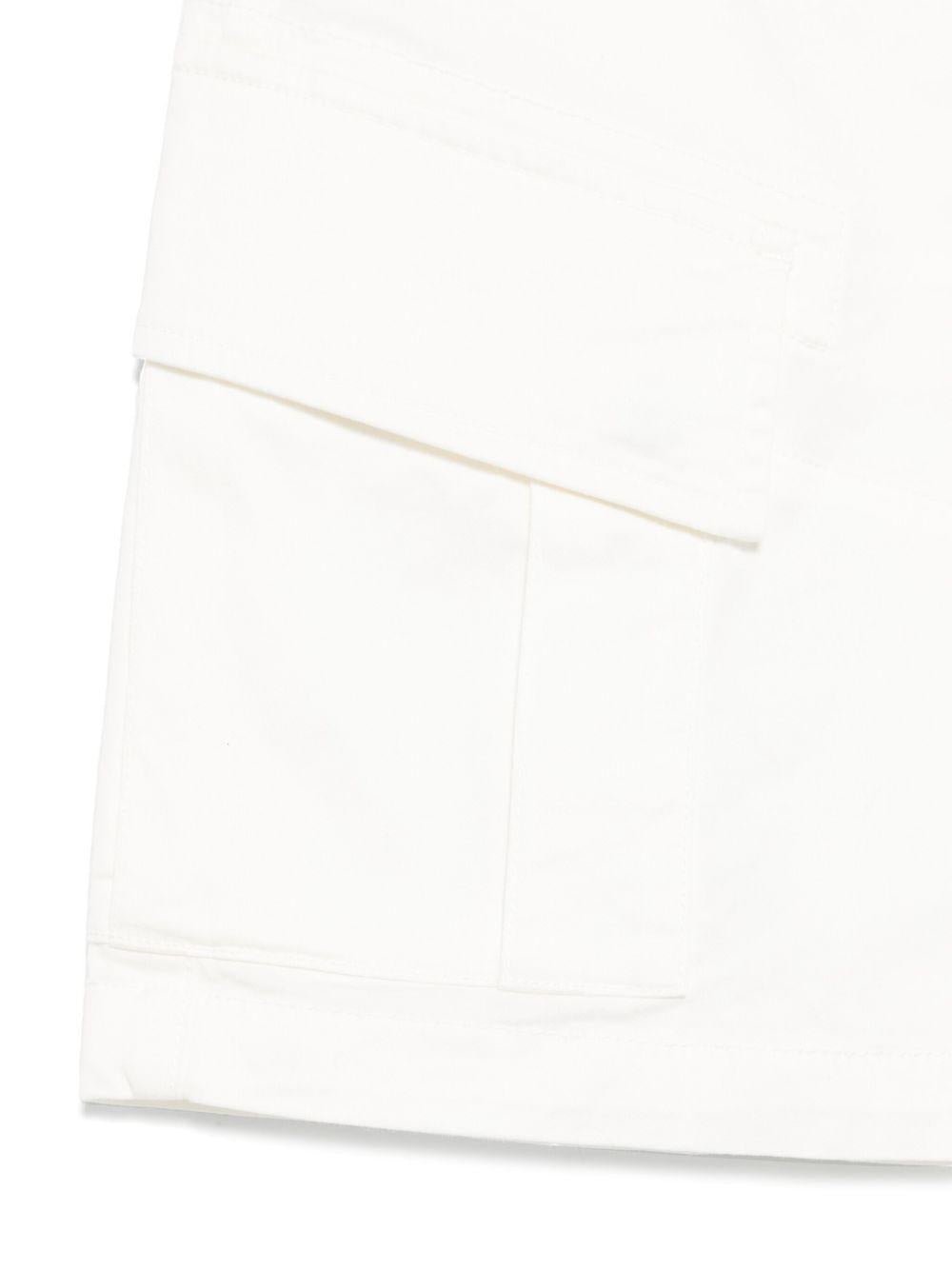 Shorts con applicazione Lens per bambino C.P. Company Kids bianco con zip nascosta - Rubino Kids