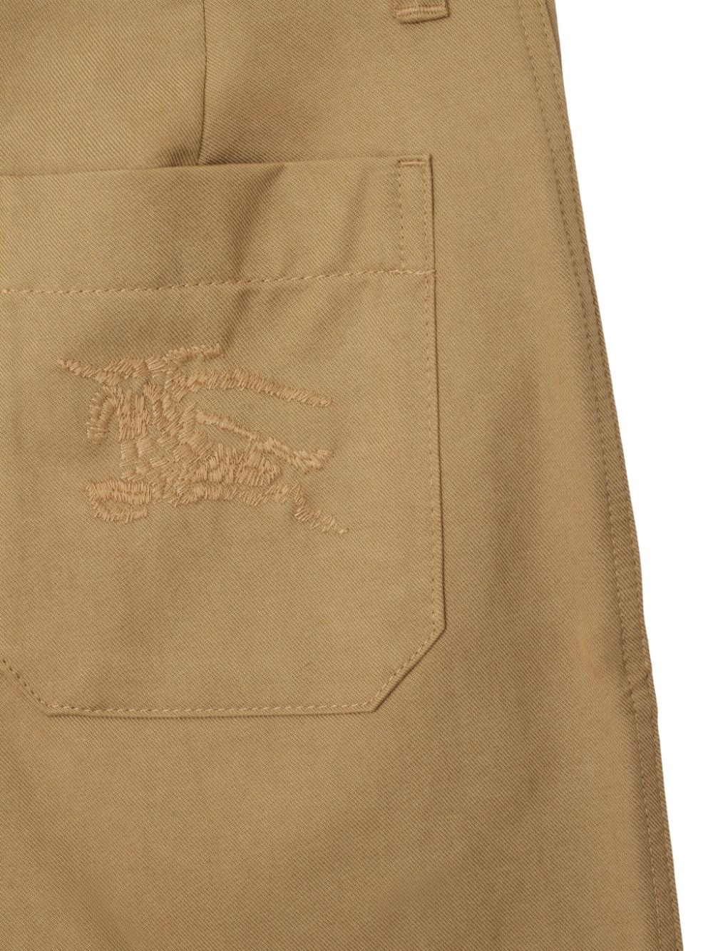 Shorts con spacchi frontali per bambino Burberry Kids beige con due tasche laterali a filetto - Rubino Kids