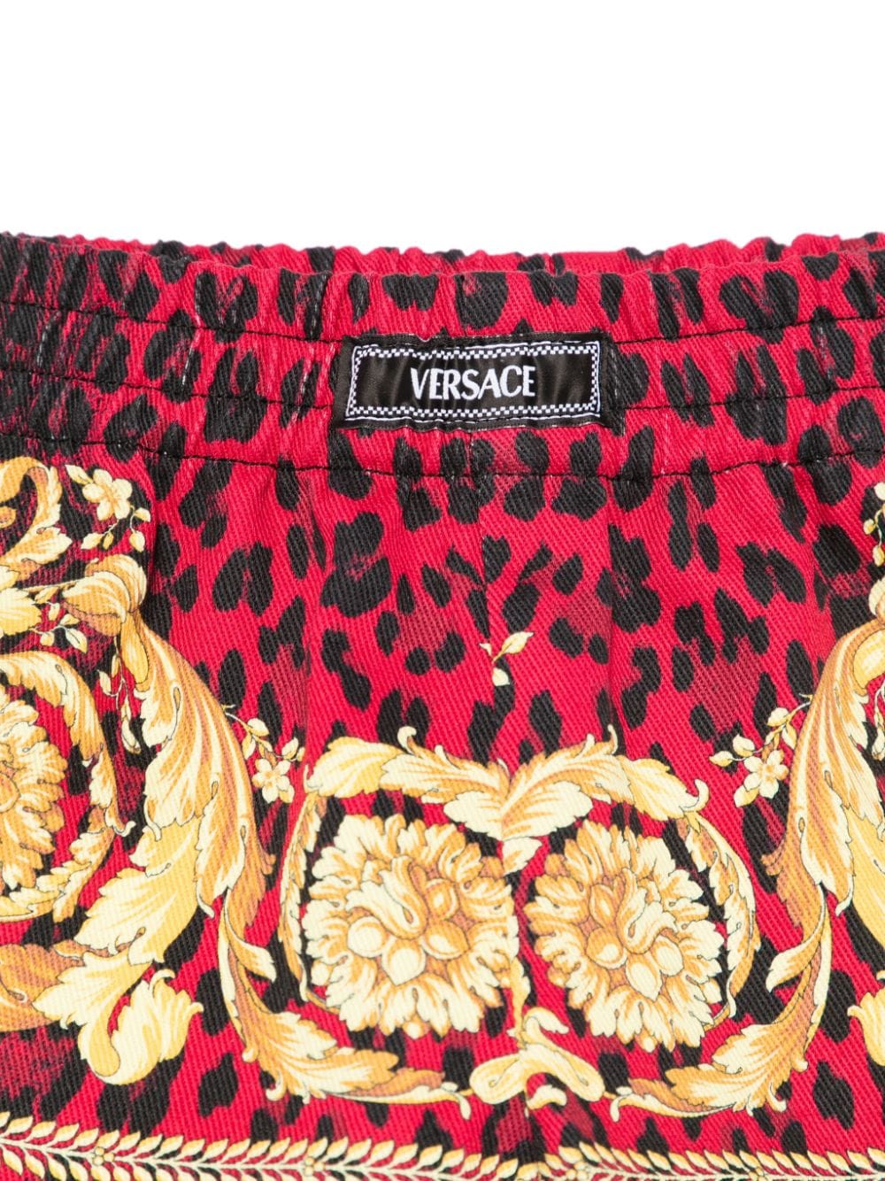 Shorts per neonata Versace Kids multicolore con stampa barocca - Rubino Kids