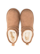 Stivali Classic Ultra Mini per bambina UGG Kids marroni con fodera in pile - Rubino Kids