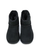 Stivali per bambina UGG Kids Classic II Mini nero con pelliccia - Rubino Kids