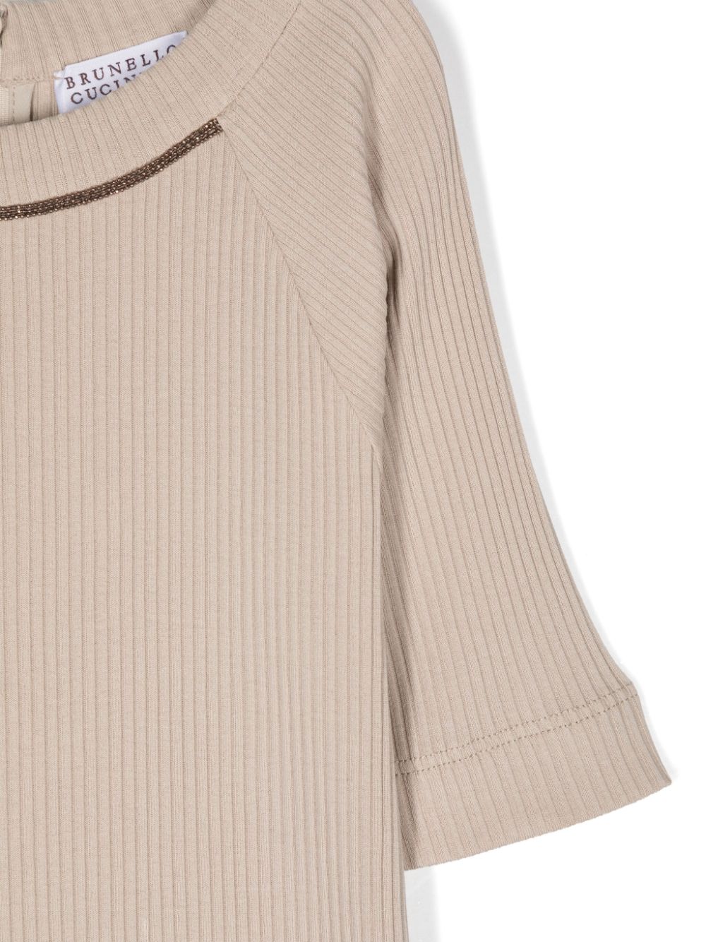 T-shirt con dettaglio Monili per bambina Brunello Cucinelli Kids beige con girocollo a costine - Rubino Kids