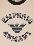 T-shirt per neonato Emporio Armani Kids beige con logo goffrato - Rubino Kids