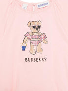 Tutina per neonata Burberry Kids rosa con stampa orsetto in costume sul davanti - Rubino Kids